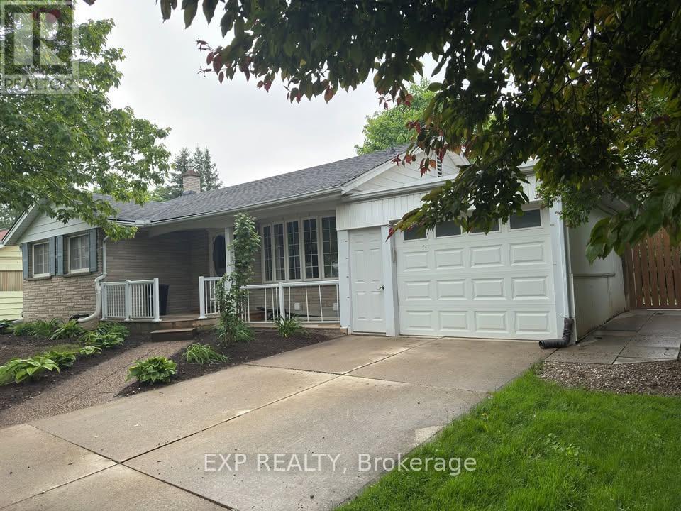 370 Greenbrook Drive, Kitchener, ON - Outdoor