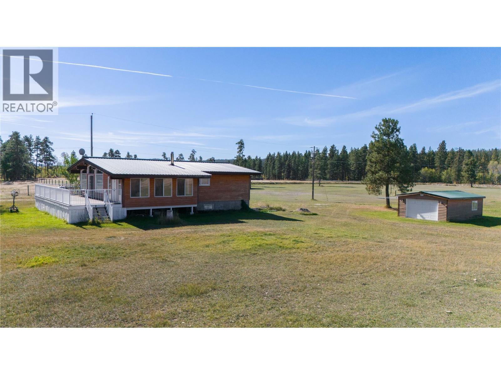 7055 93/95 Highway, Wasa, BC - Outdoor