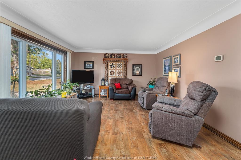 583 Wallace, Windsor, ON