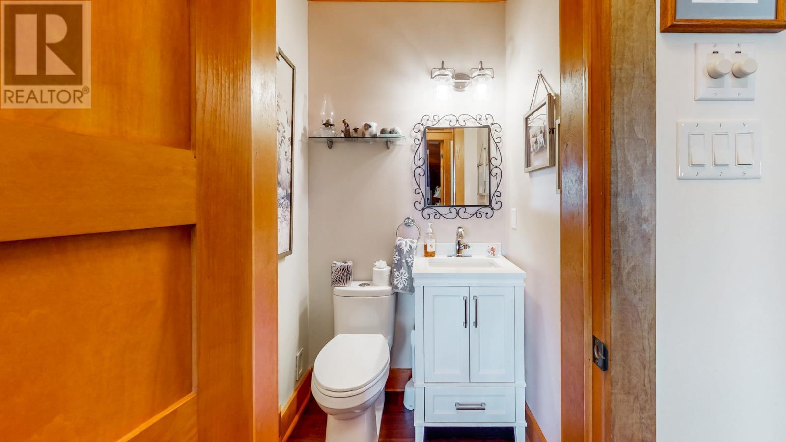 30 Country Garden Road, Portugal Cove - St. Philips, NL - Indoor Photo Showing Bathroom