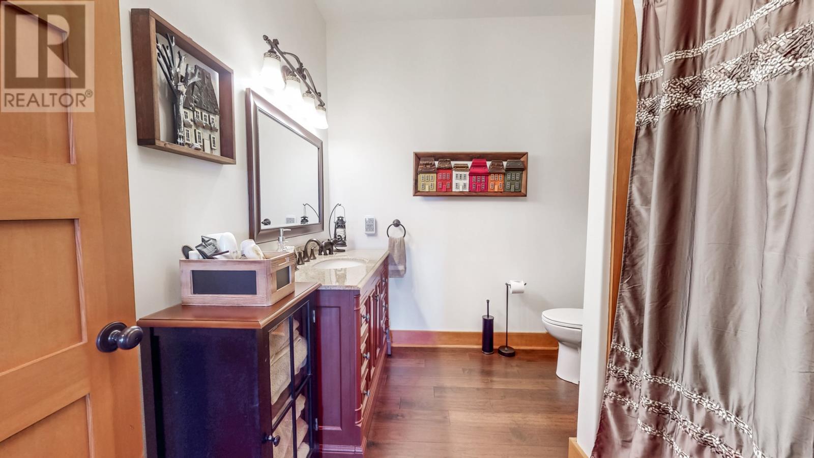 30 Country Garden Road, Portugal Cove - St. Philips, NL - Indoor Photo Showing Bathroom