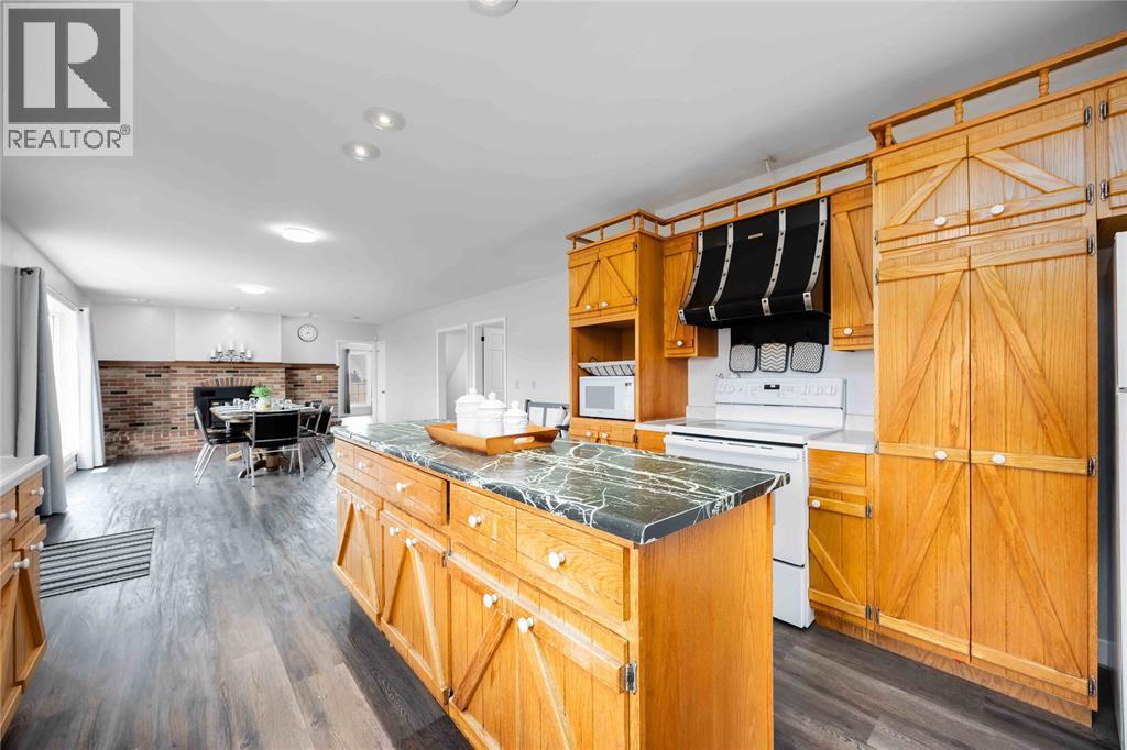 1804 Huffs Corners Road, Dawn-Euphemia, ON