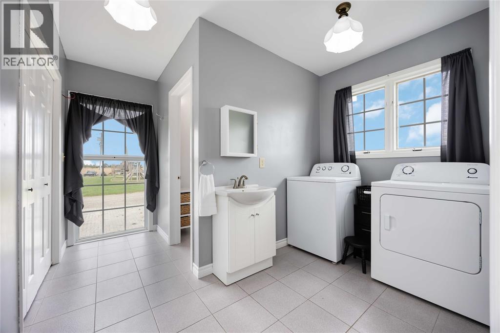 1804 Huffs Corners Road, Dawn-Euphemia, ON