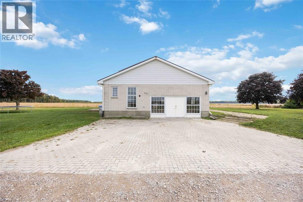 1804 Huffs Corners Road, Dawn-Euphemia, ON
