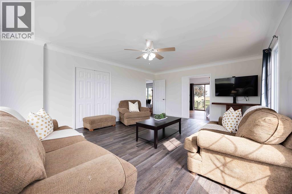 1804 Huffs Corners Road, Dawn-Euphemia, ON