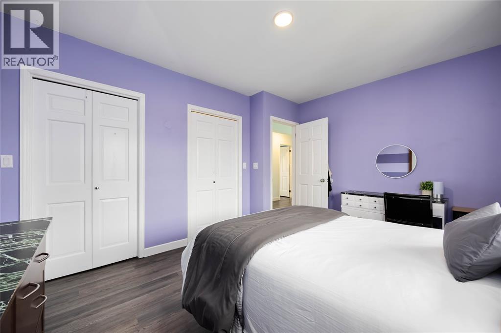 1804 Huffs Corners Road, Dawn-Euphemia, ON - Indoor Photo Showing Bedroom