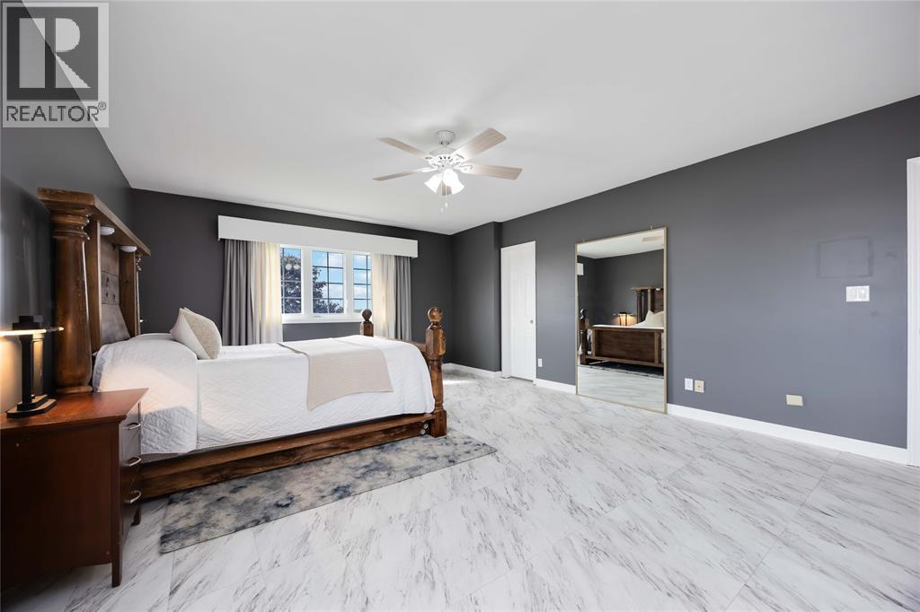 1804 Huffs Corners Road, Dawn-Euphemia, ON - Indoor Photo Showing Bedroom