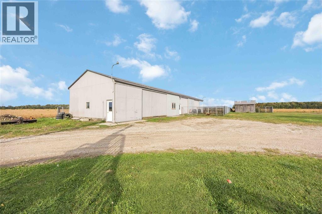 1804 Huffs Corners Road, Dawn-Euphemia, ON - Outdoor