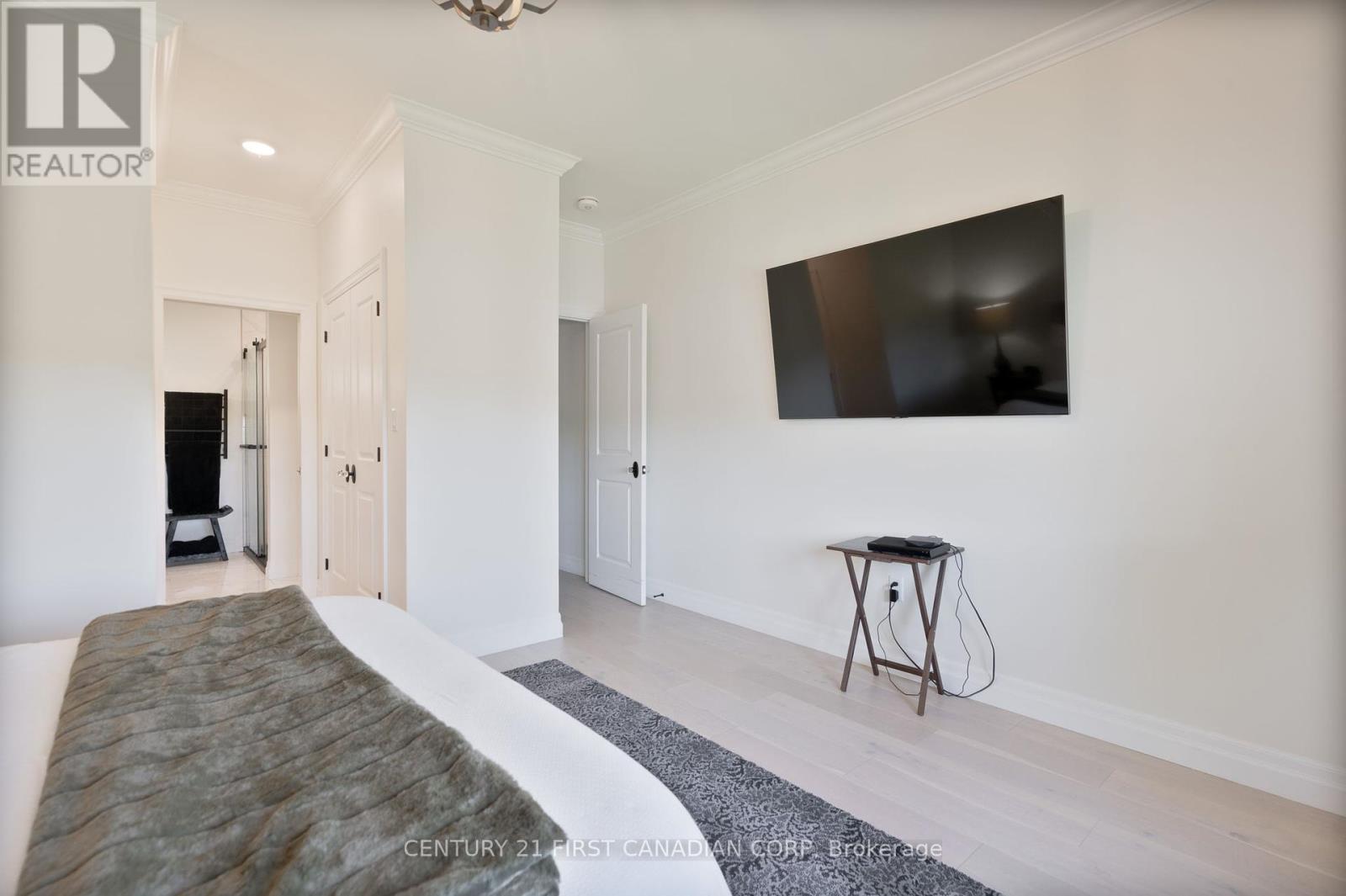 161 Collins Way, Strathroy-Caradoc (Se), ON - Indoor Photo Showing Other Room