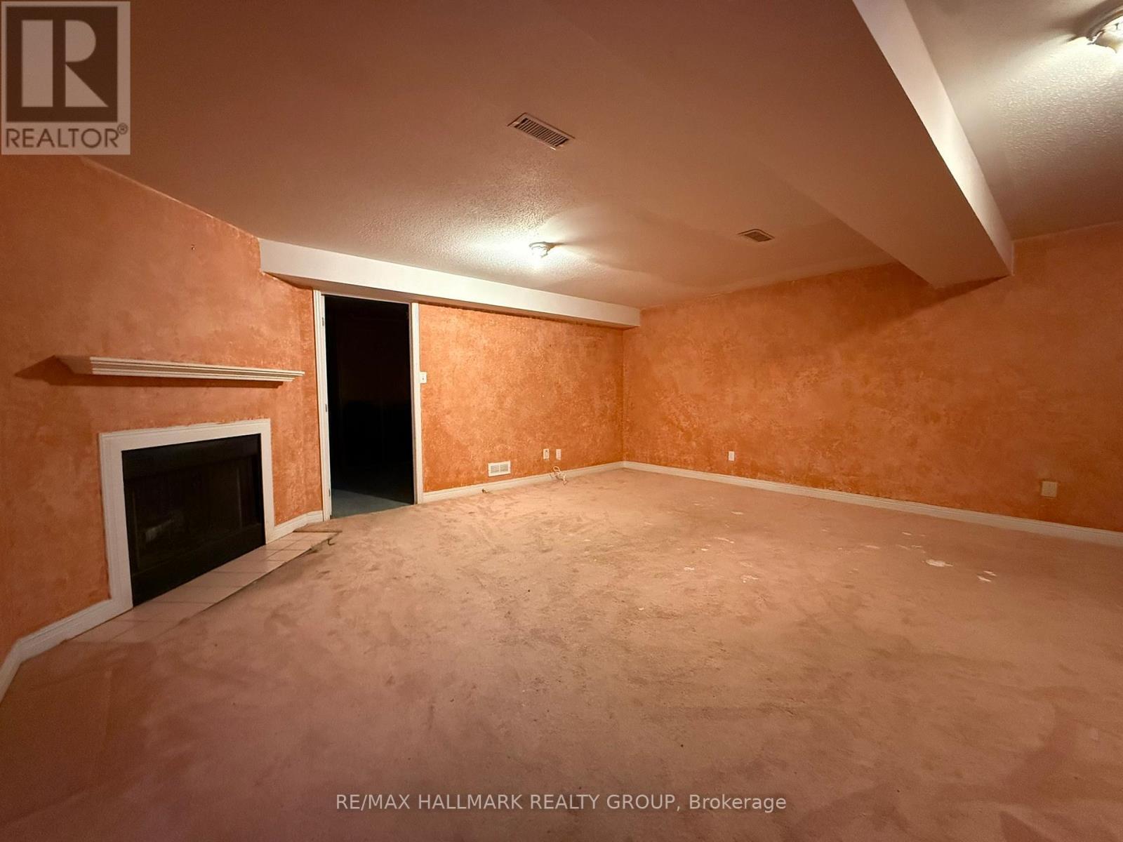 195 Blackdome Crescent, Ottawa, ON - Indoor Photo Showing Other Room With Fireplace