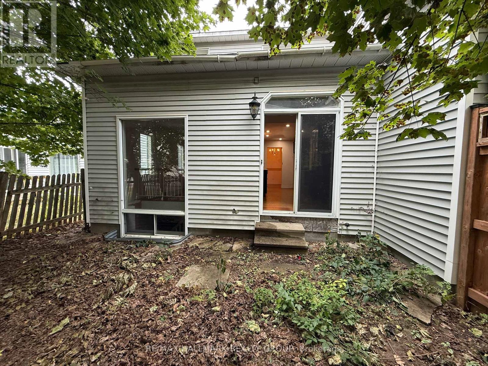 195 Blackdome Crescent, Ottawa, ON - Outdoor