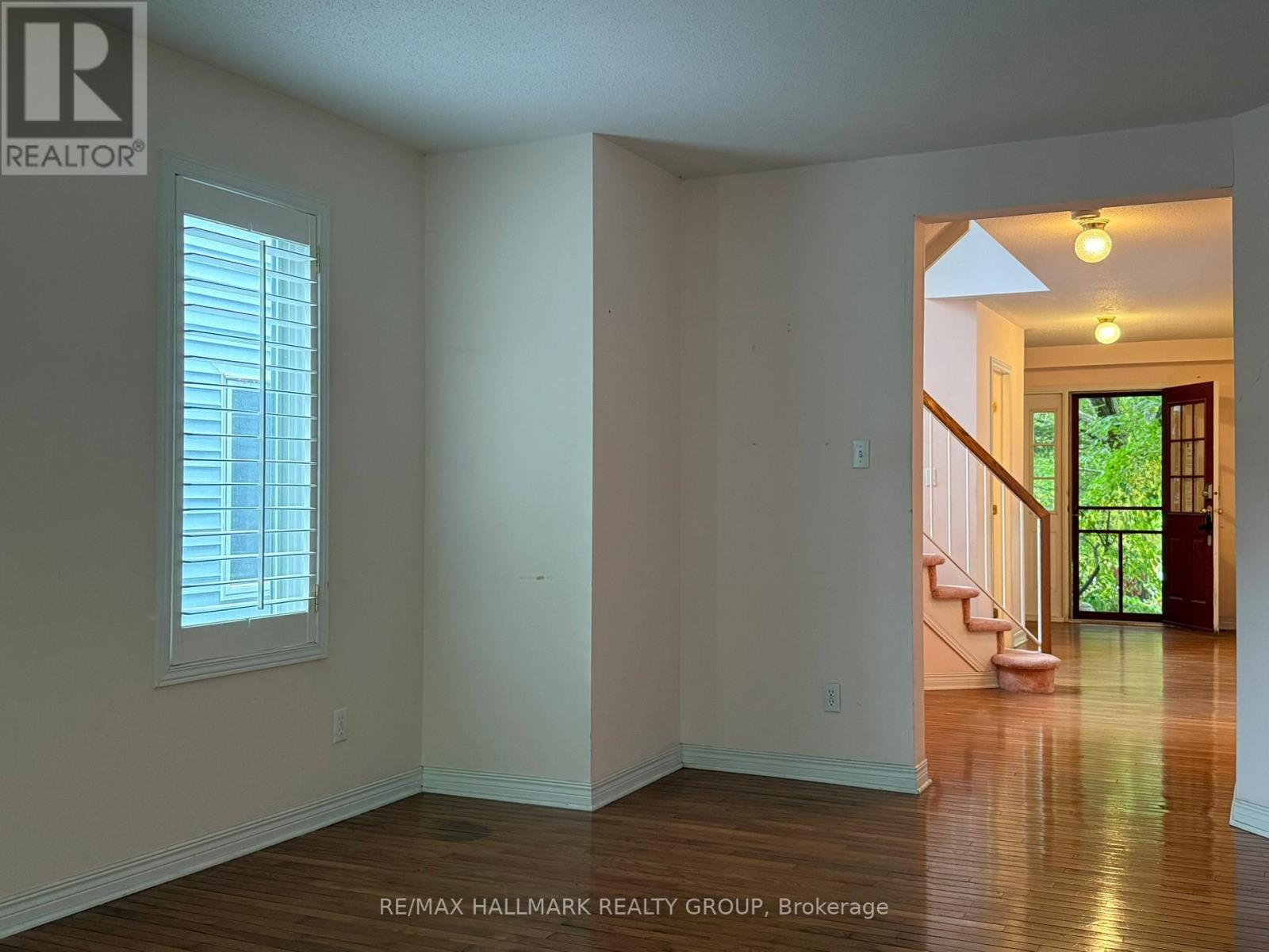 195 Blackdome Crescent, Ottawa, ON - Indoor Photo Showing Other Room