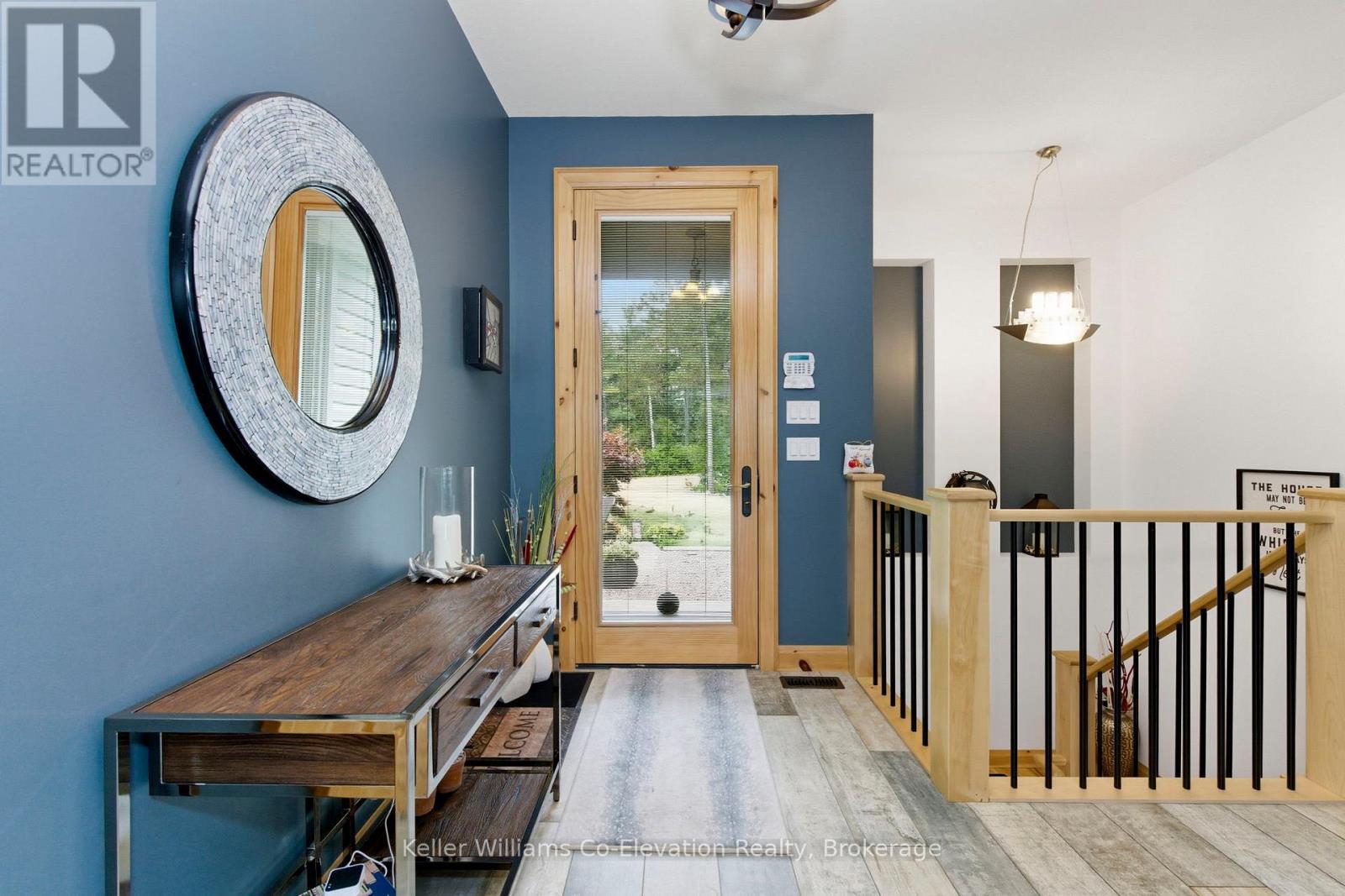 15 Rue De Parc, Tiny, ON - Indoor Photo Showing Other Room