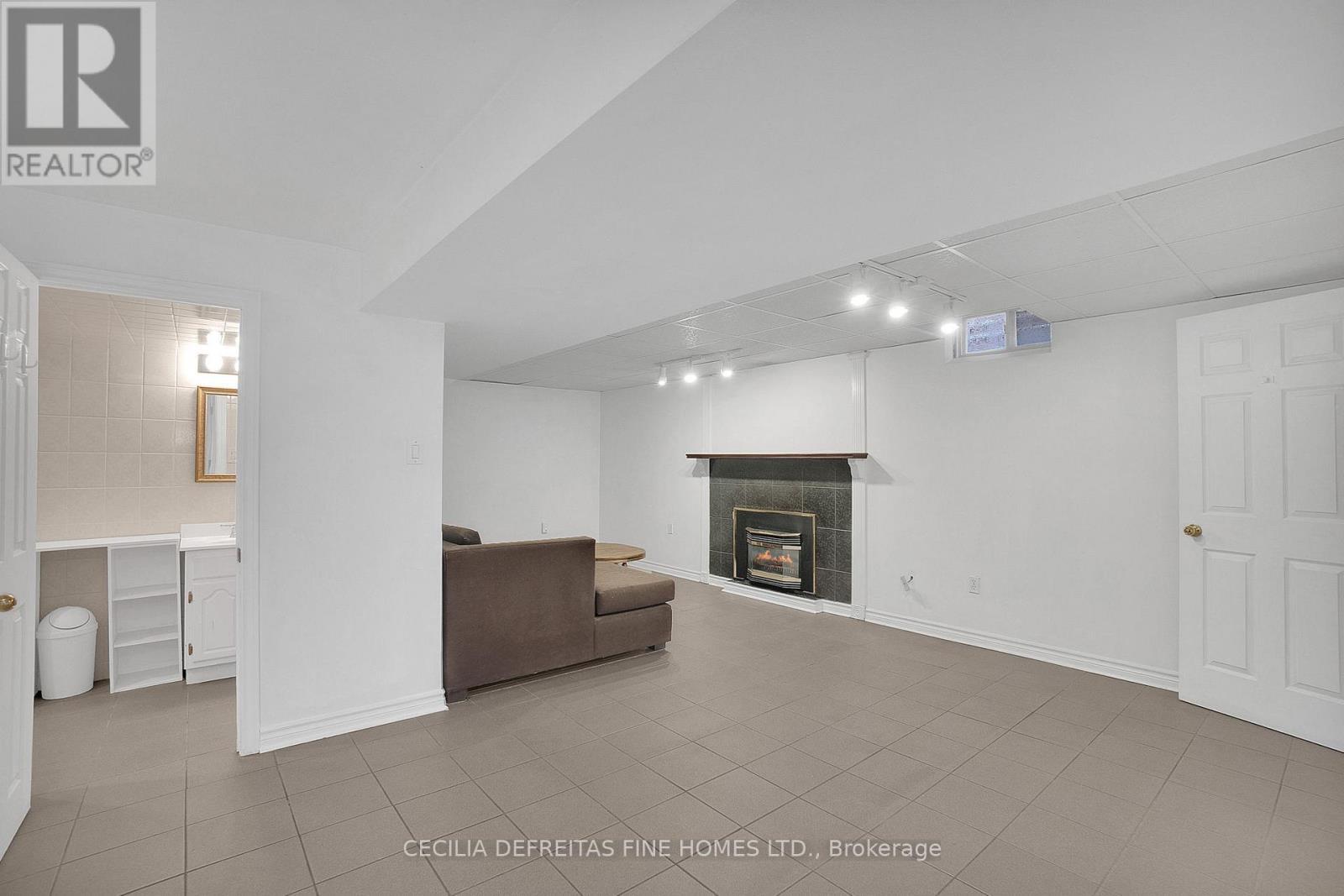 Gas Fireplace - Bsmt - 249 Dante Court, Vaughan, ON - Indoor With Fireplace