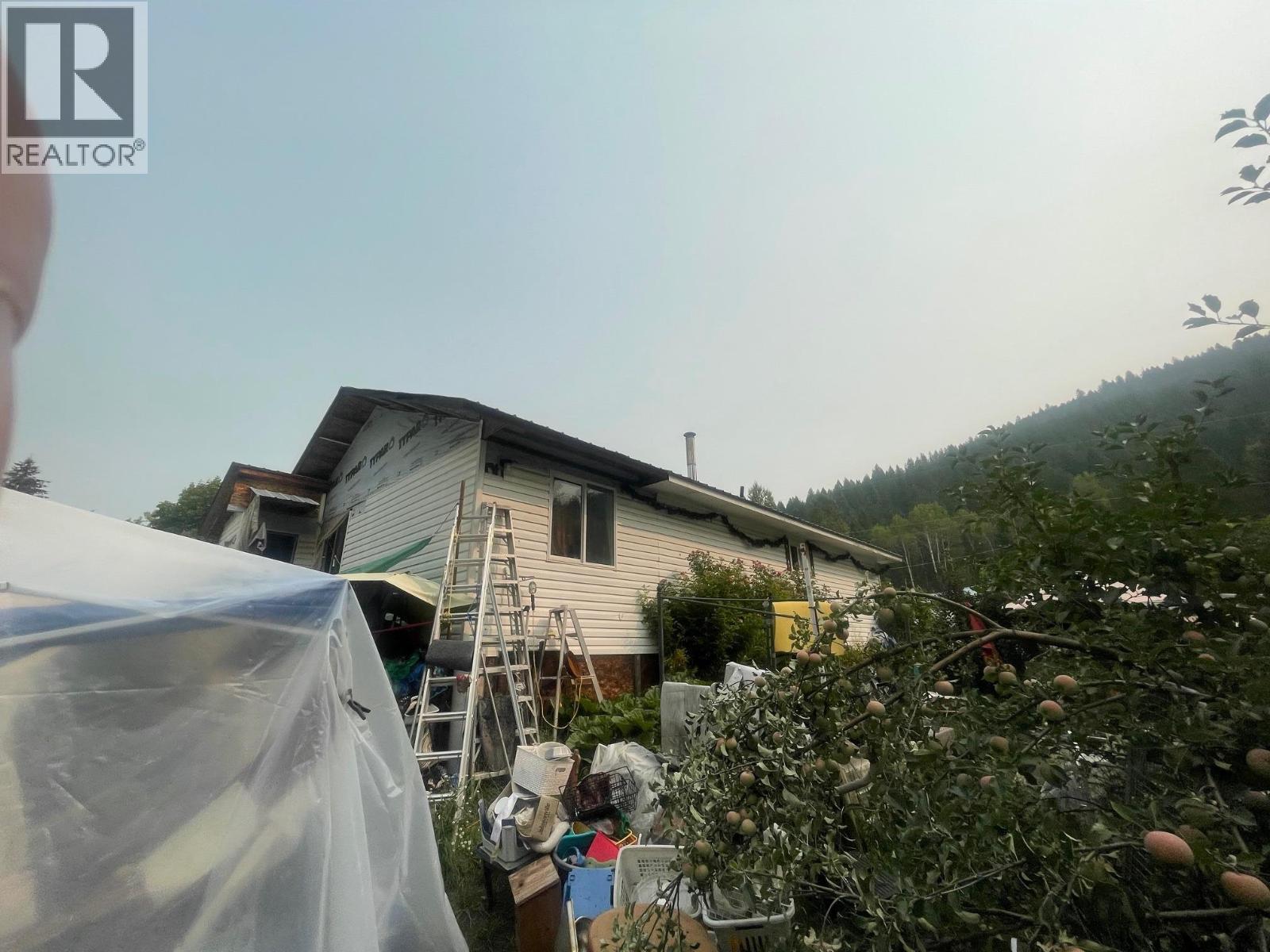 817 Strathmore Avenue, Greenwood, BC - Outdoor