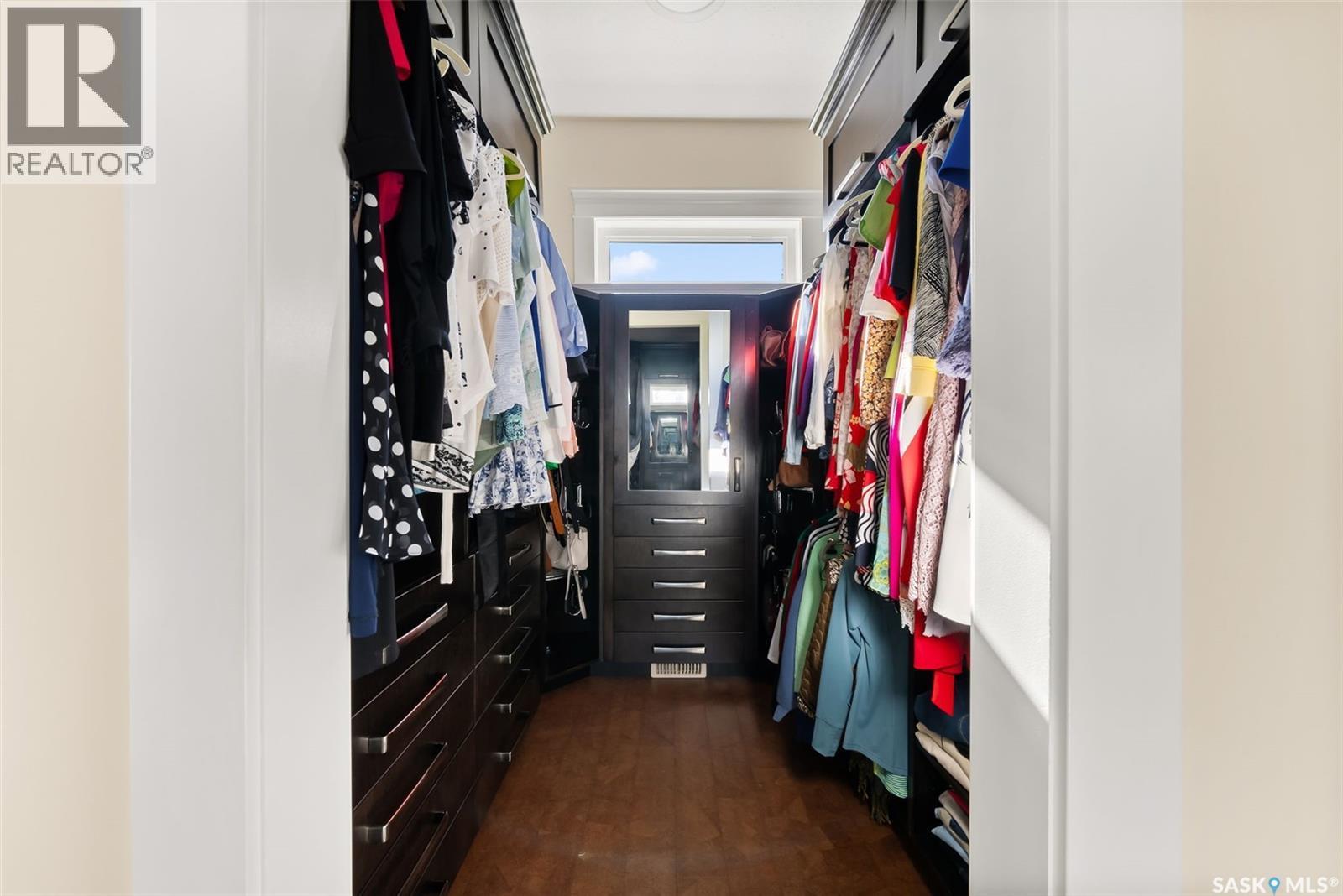 123 Slater Crescent, Edenwold Rm No.158, SK - Indoor With Storage