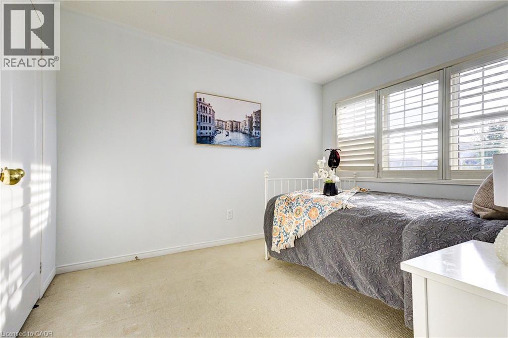 1633 Frolis Street, Oshawa, ON - Indoor Photo Showing Bedroom