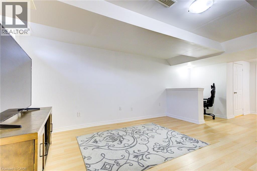 1633 Frolis Street, Oshawa, ON - Indoor