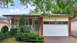 22 CORAL HARBOUR CRESCENT Markham, ON L3T 2Z7
