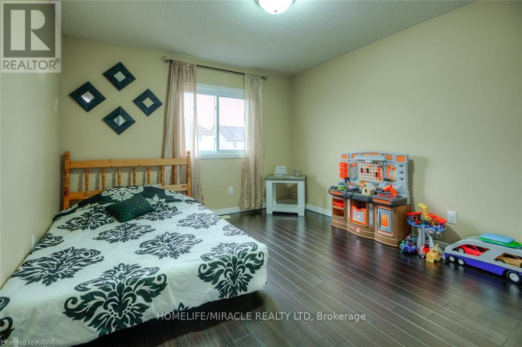 55 Seabrook Drive, Kitchener, ON - Indoor Photo Showing Bedroom