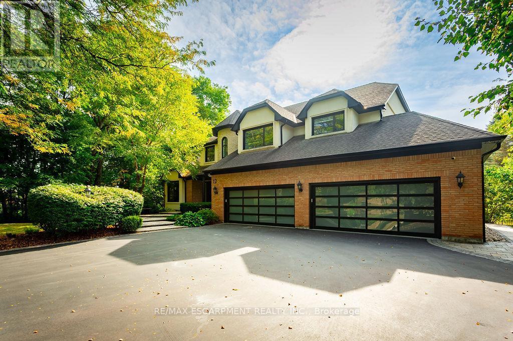 12 Blackberry Place, Hamilton, ON - Outdoor