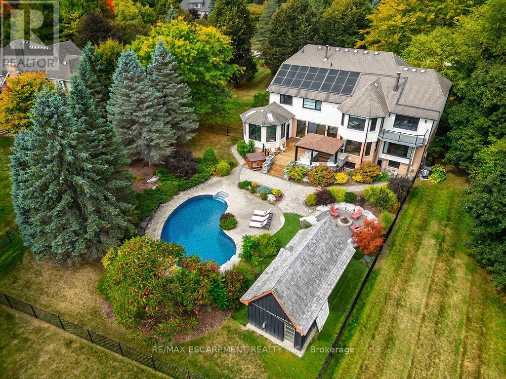 12 Blackberry Place, Hamilton, ON - Outdoor With In Ground Pool With Deck Patio Veranda
