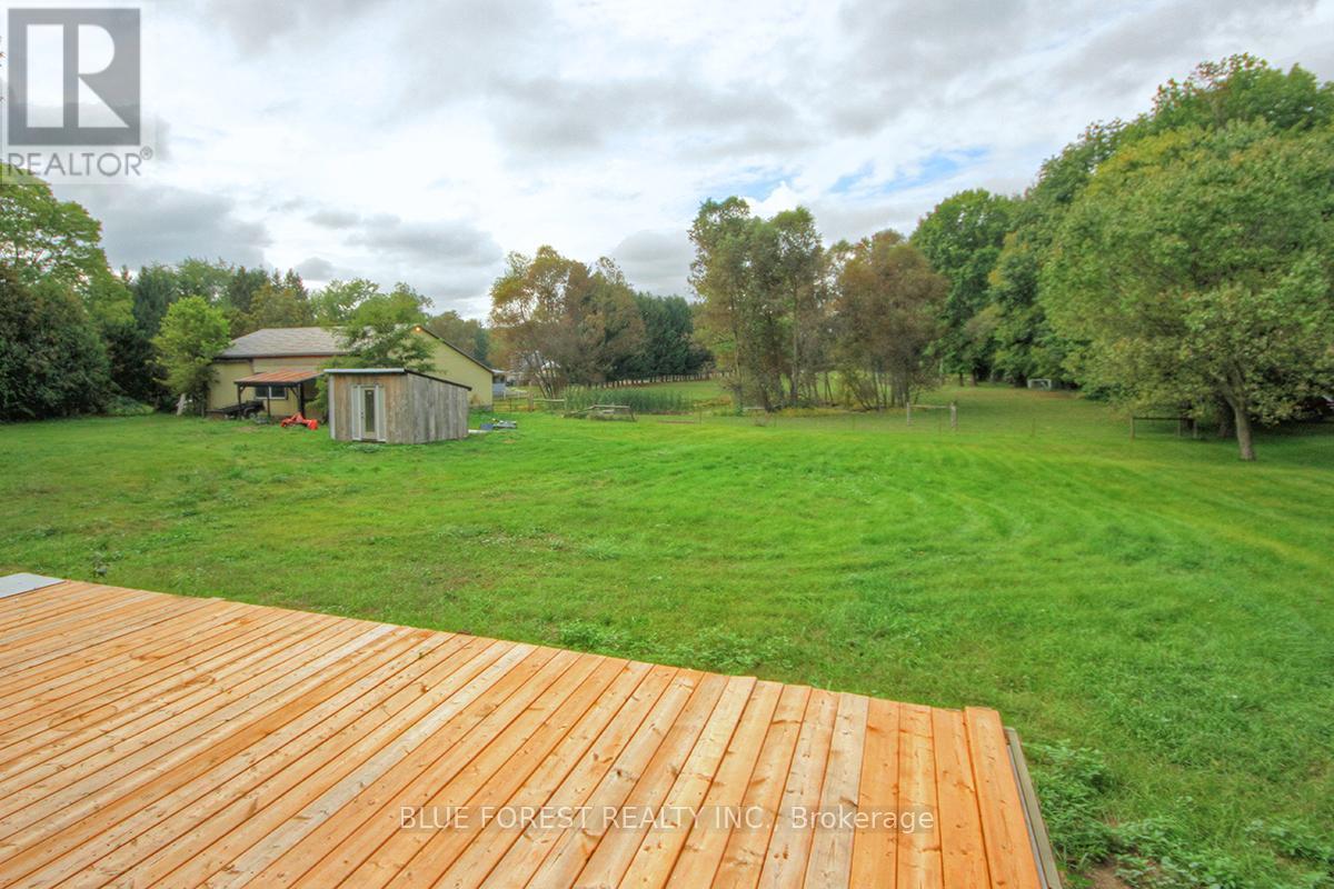 612 Trillium Drive, Southwest Middlesex, ON - Outdoor With Deck Patio Veranda