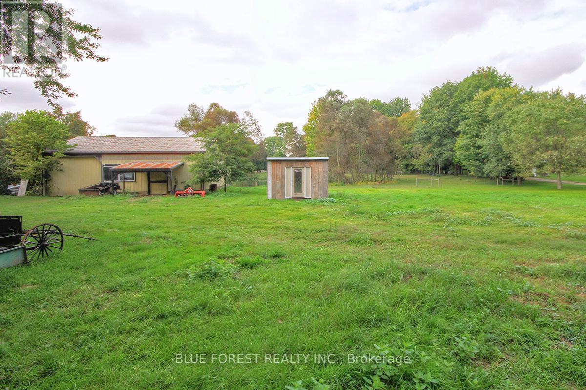 612 Trillium Drive, Southwest Middlesex, ON - Outdoor