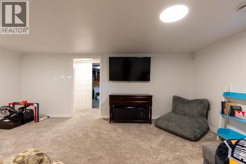 2577 Kaymar Crescent, Sarnia, ON - Indoor