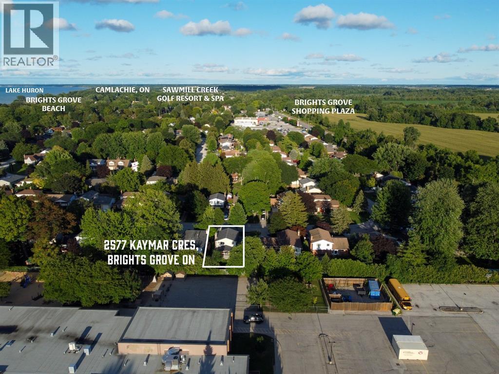 2577 Kaymar Crescent, Sarnia, ON - Outdoor With View