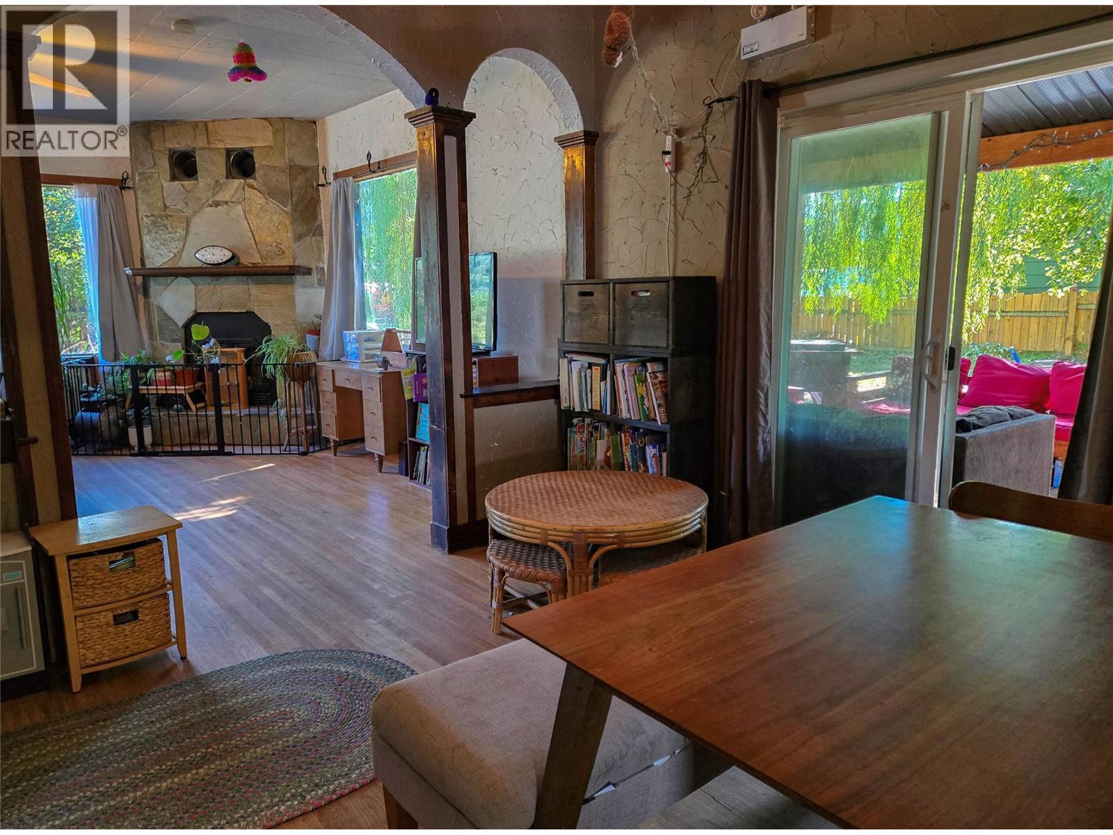 1602 Vancouver Street, Nelson, BC - Indoor Photo Showing Dining Room