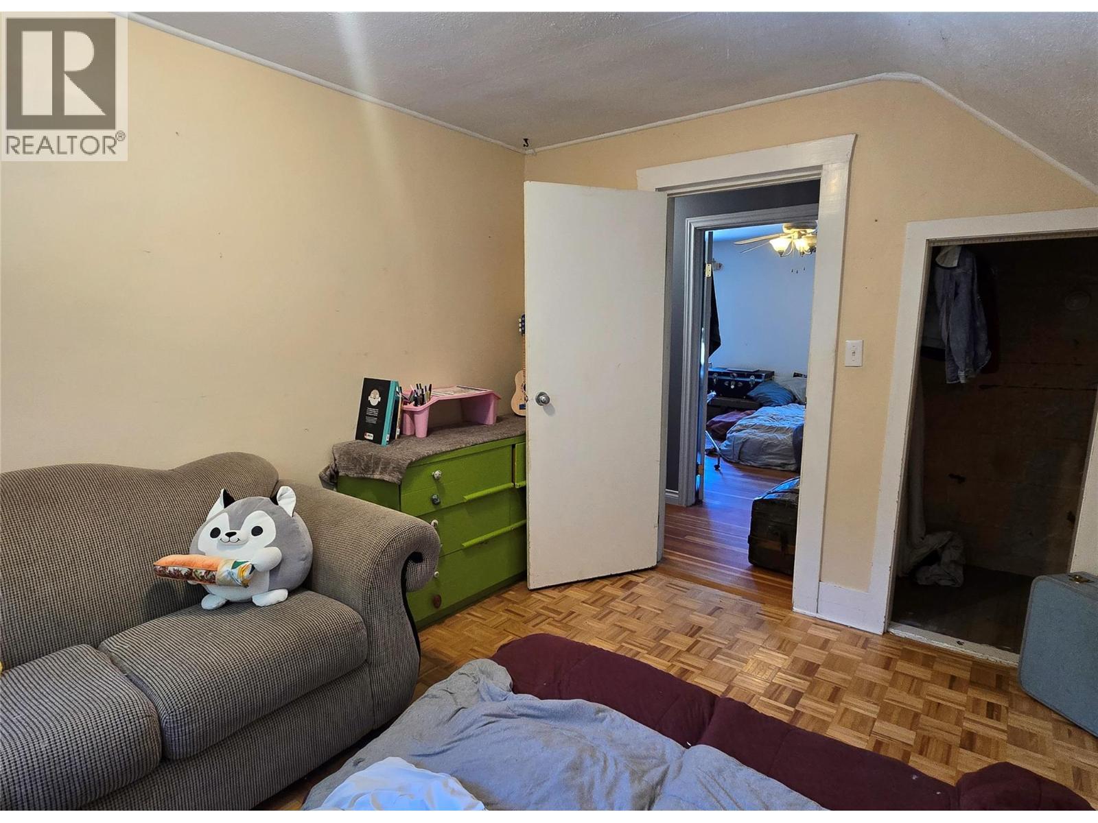 1602 Vancouver Street, Nelson, BC - Indoor