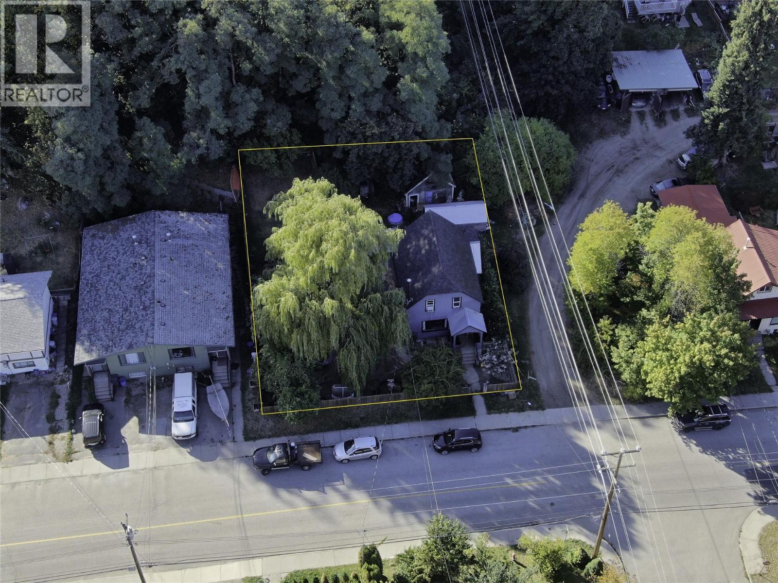 1602 Vancouver Street, Nelson, BC - Outdoor