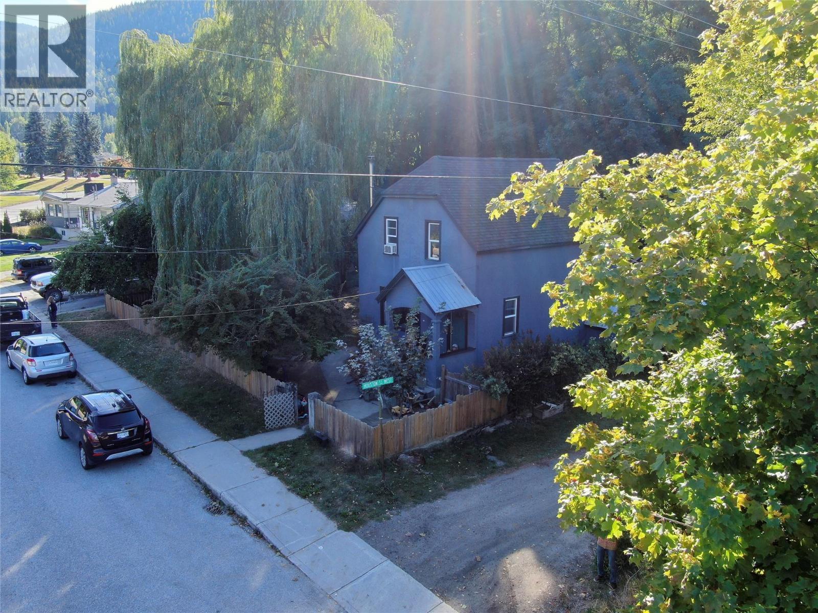 1602 Vancouver Street, Nelson, BC - Outdoor