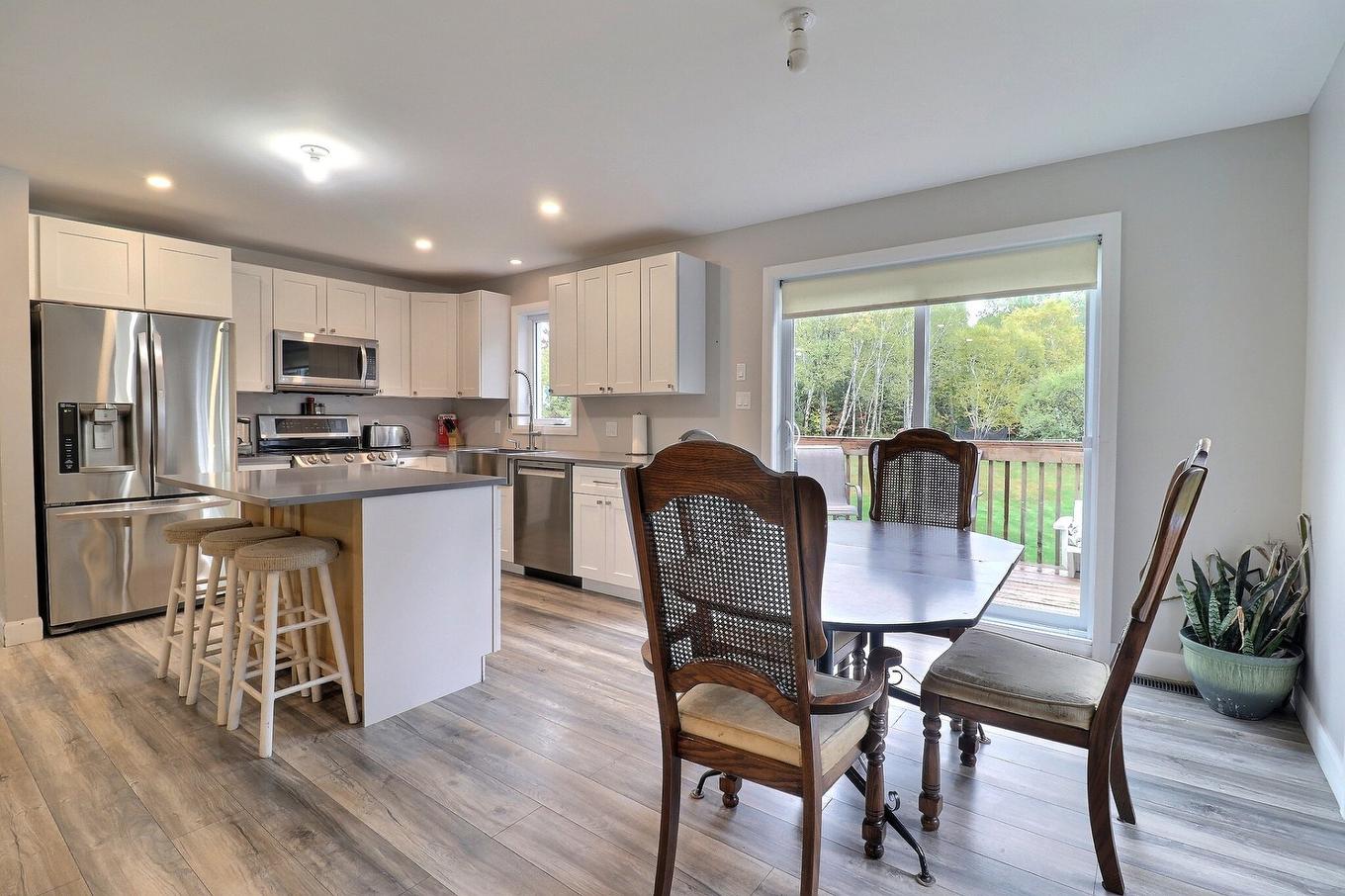 Salle à manger - 672 Ch. Du Poisson-Blanc, Denholm, QC - Indoor