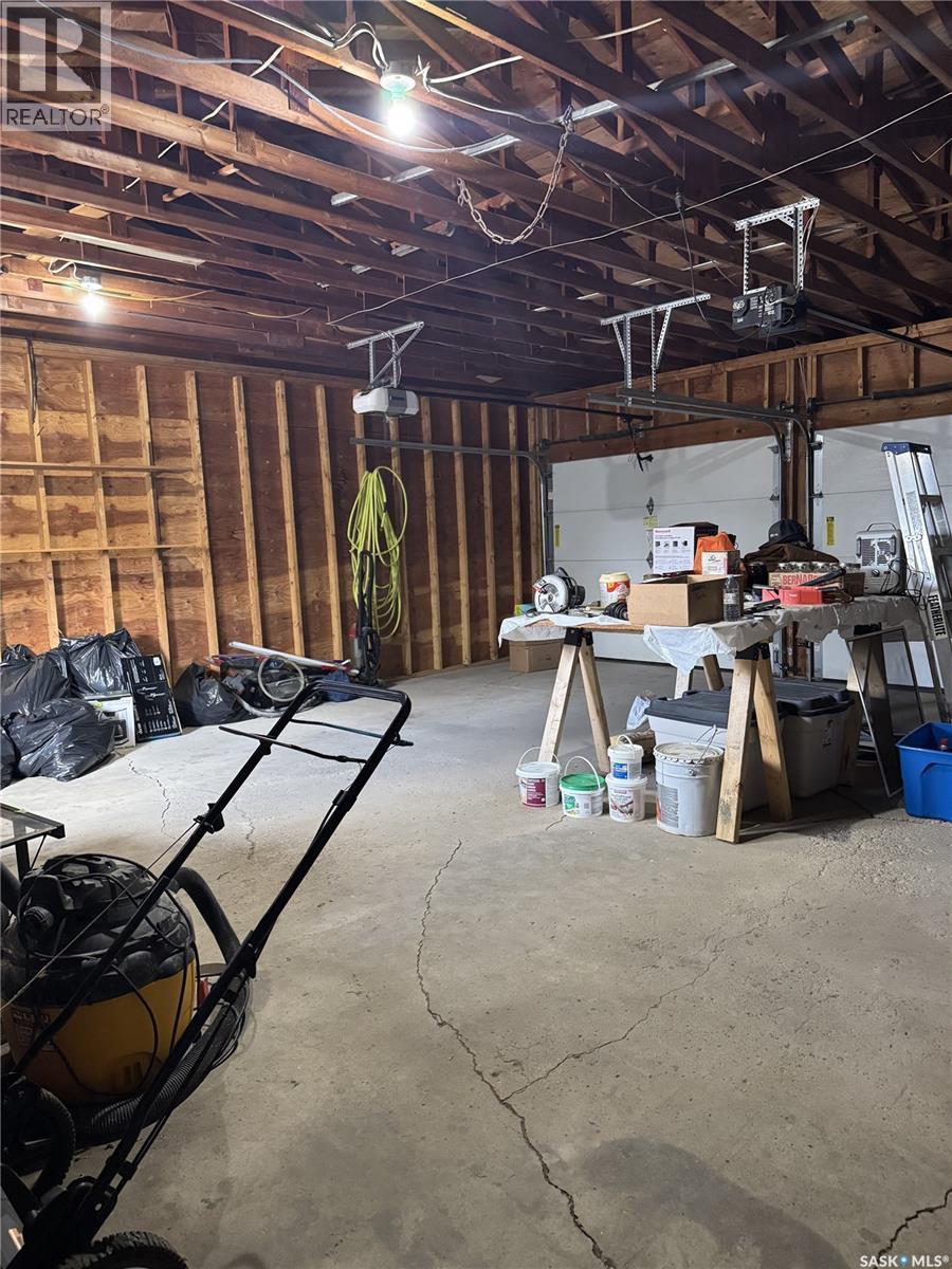 203 Macdonald Street, Stockholm, SK - Indoor Photo Showing Garage