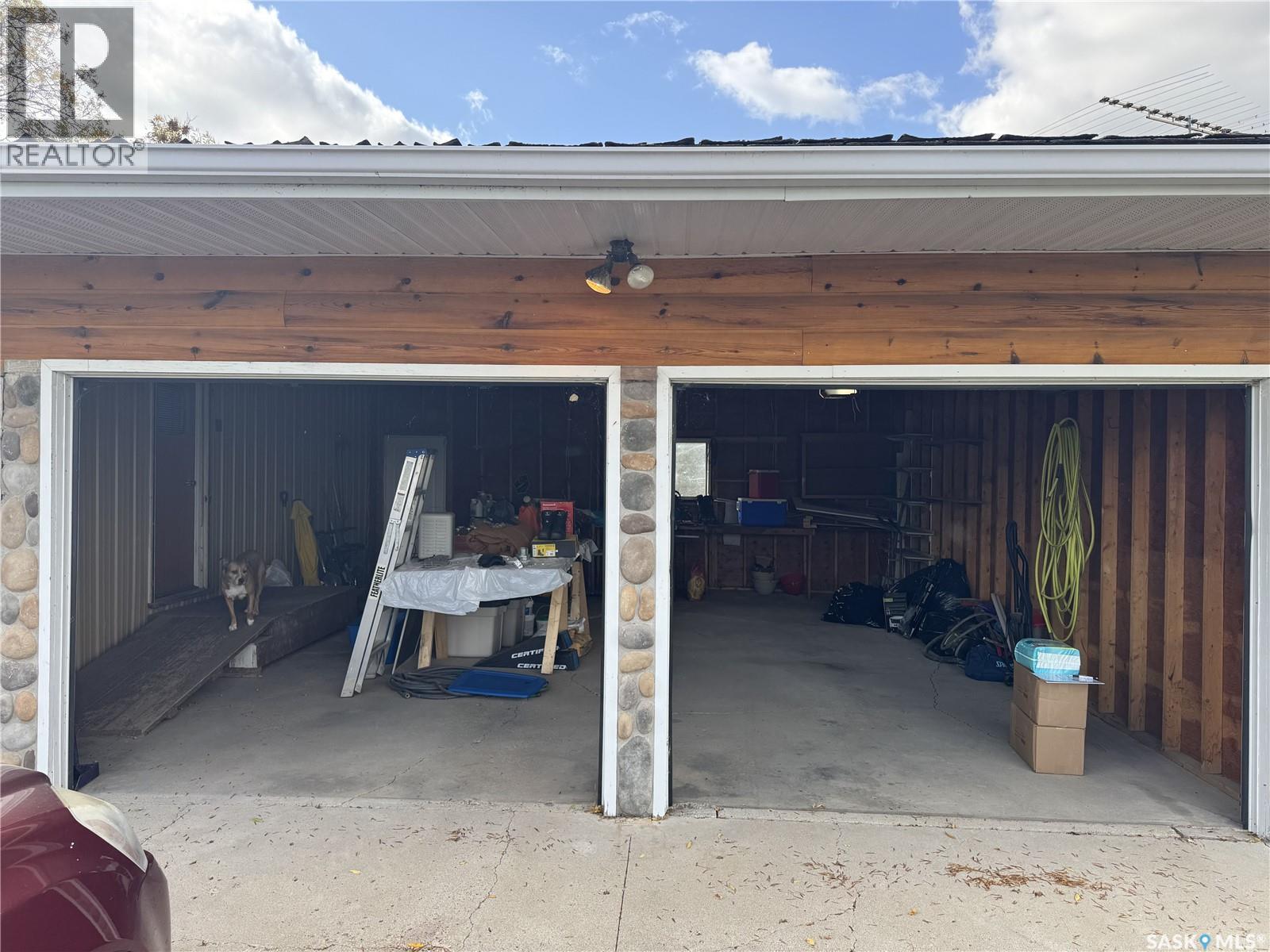 203 Macdonald Street, Stockholm, SK - Outdoor