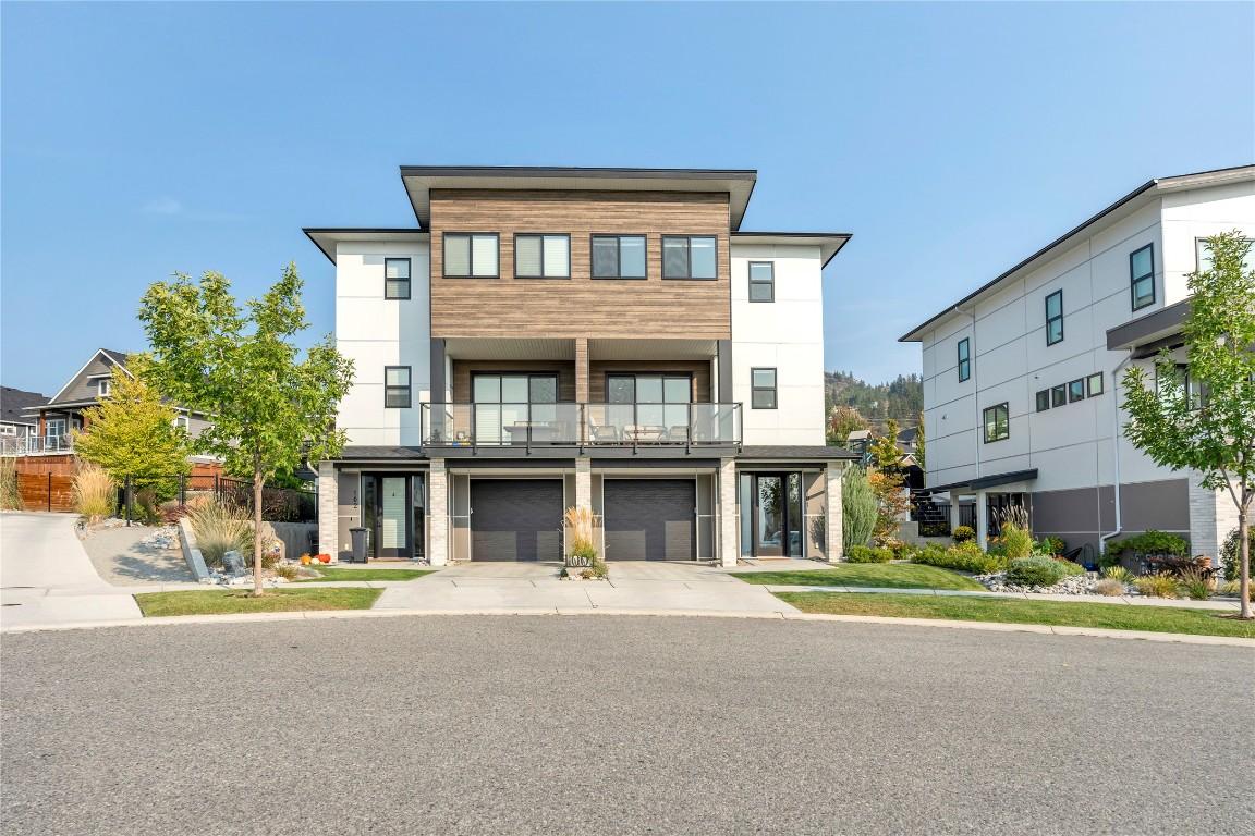 101-1001 Antler Drive, Penticton, BC - Outdoor With Facade