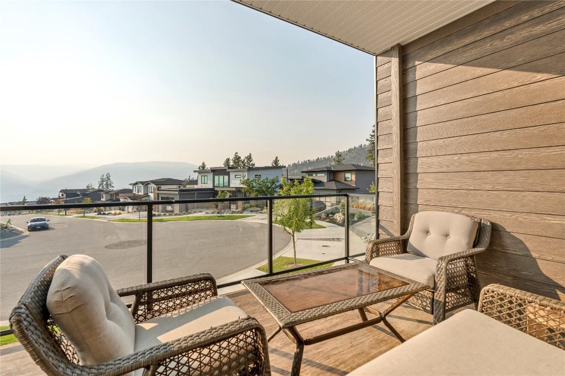 101-1001 Antler Drive, Penticton, BC - Outdoor With Exterior