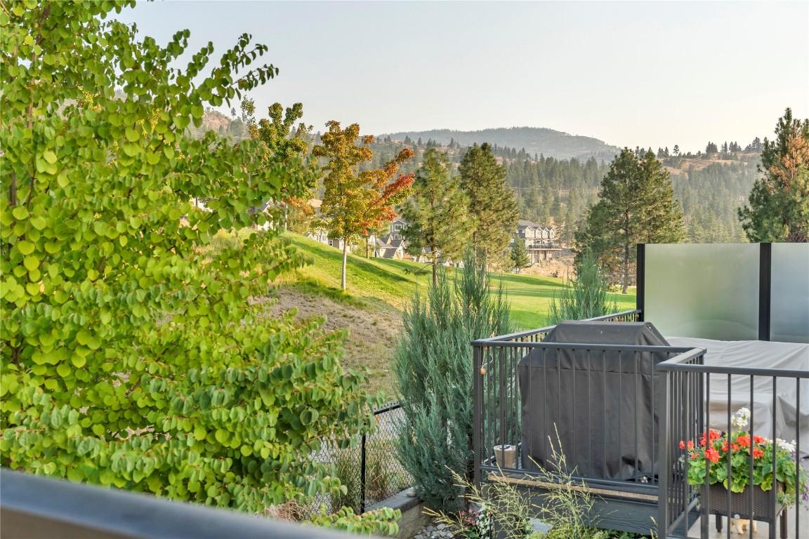 101-1001 Antler Drive, Penticton, BC - Outdoor