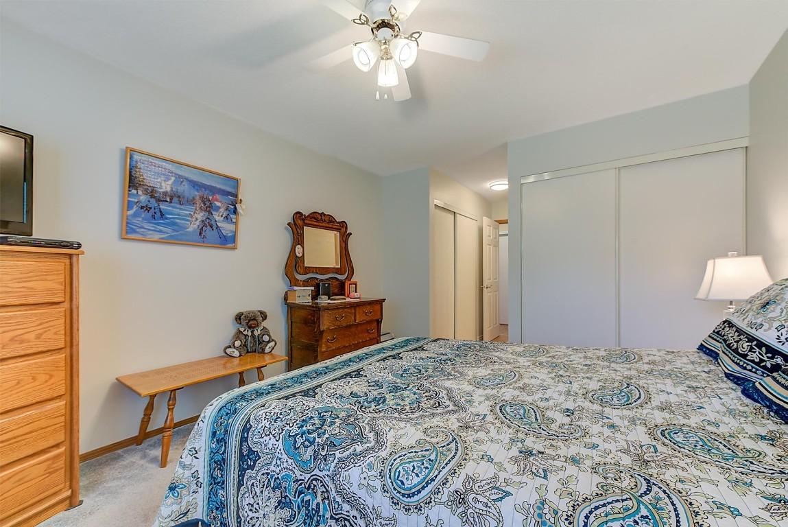 125-4035 Gellatly Road, West Kelowna, BC - Indoor Photo Showing Bedroom