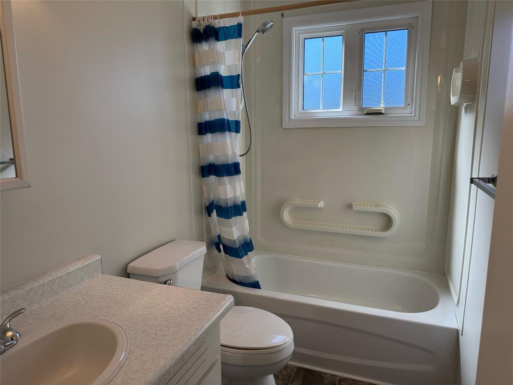 11 Robertson Avenue, Gander, NL