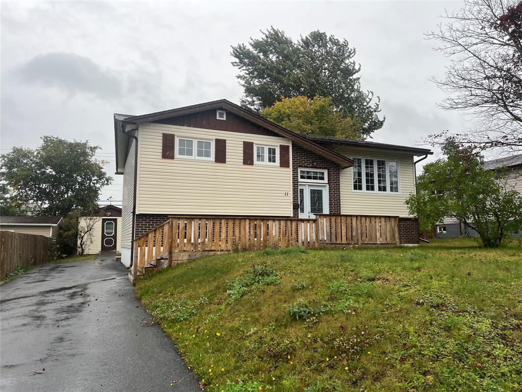 11 Robertson Avenue, Gander, NL