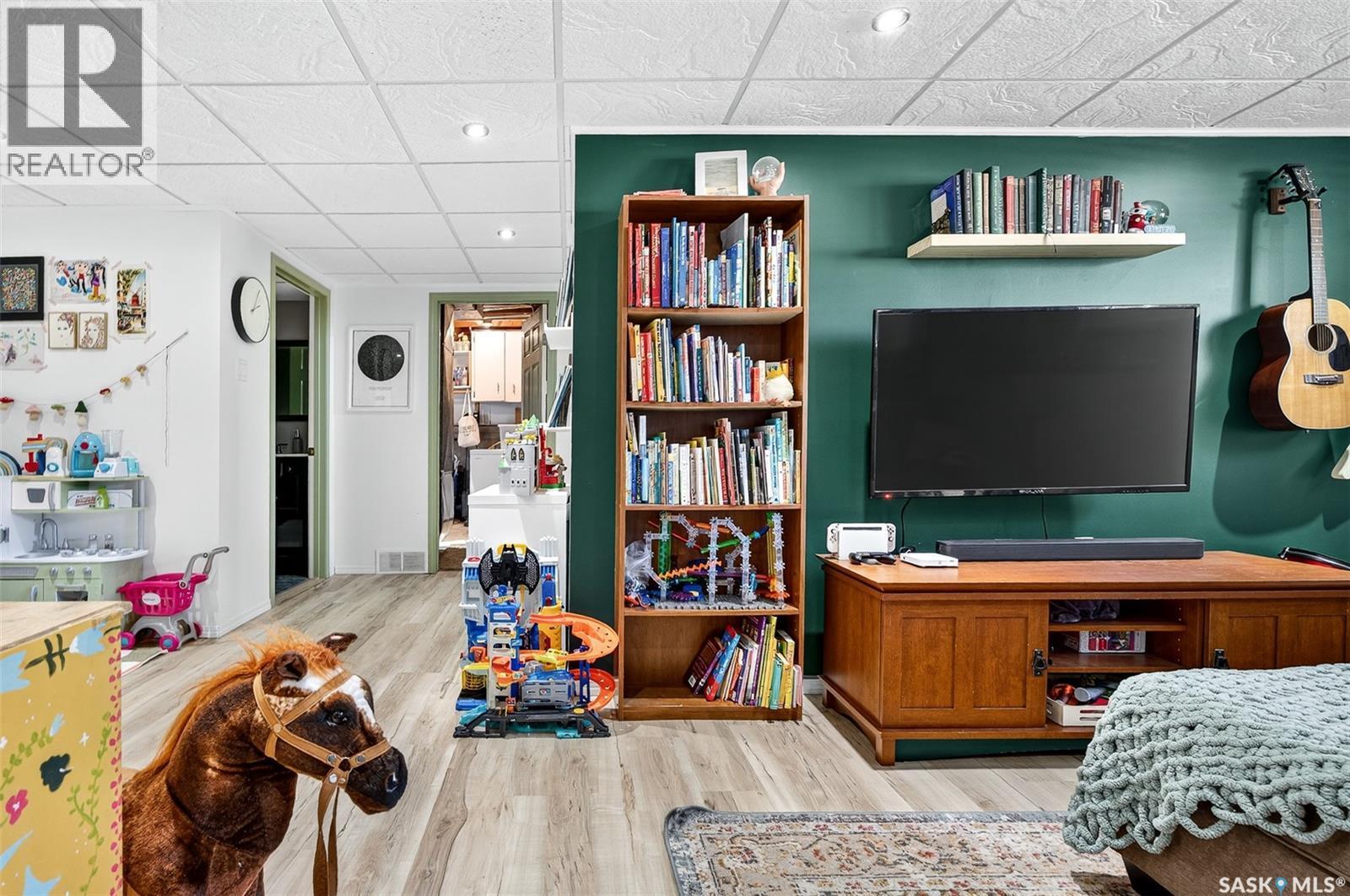 1519 Grandview Street W, Moose Jaw, SK - Indoor Photo Showing Other Room