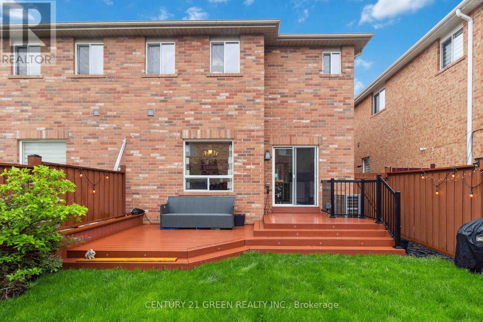 98 Personna Circle, Brampton, ON - Outdoor With Deck Patio Veranda With Exterior