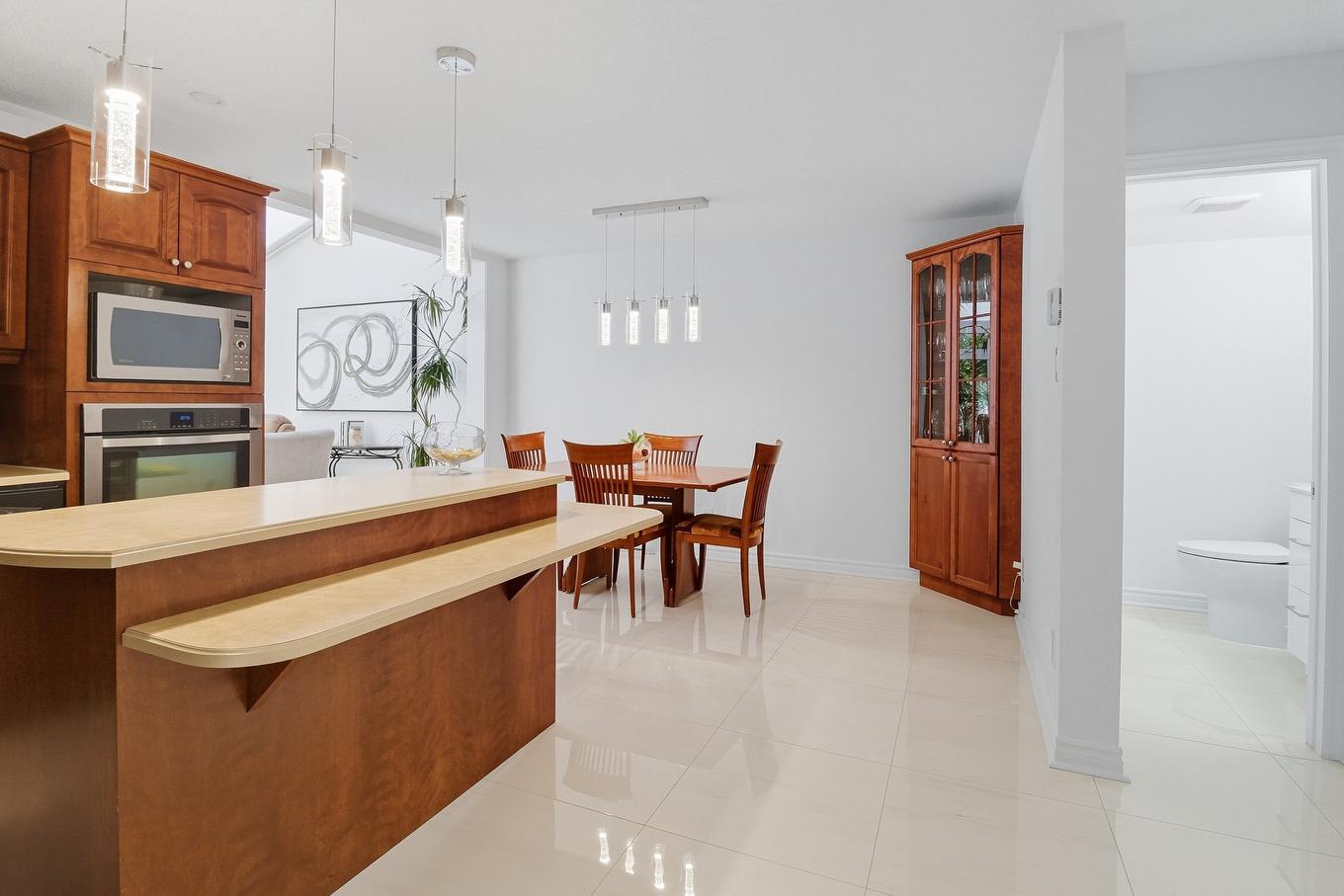 Vue d'ensemble - 8 Rue Du Mica, Gatineau (Hull), QC - Indoor Photo Showing Kitchen