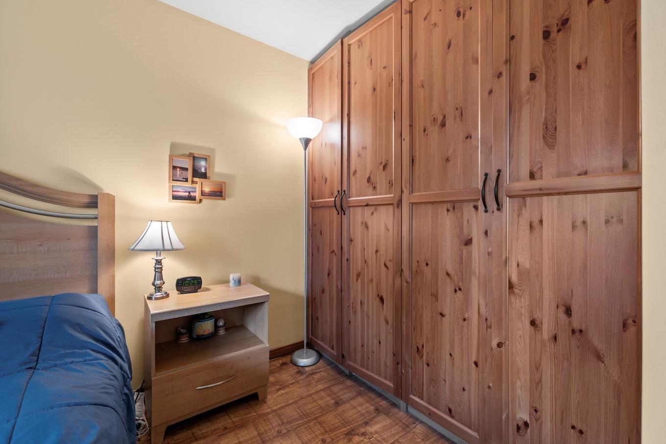 Chambre à coucher principale - 61 Rue Cardinal, Montréal (L'Île-Bizard/Sainte-Geneviève), QC - Indoor Photo Showing Bedroom