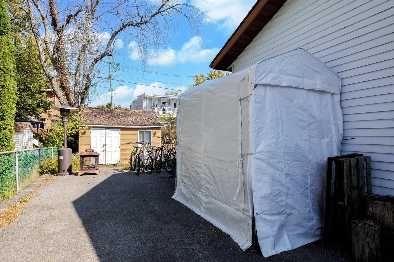 Cour - 61 Rue Cardinal, Montréal (L'Île-Bizard/Sainte-Geneviève), QC - Outdoor