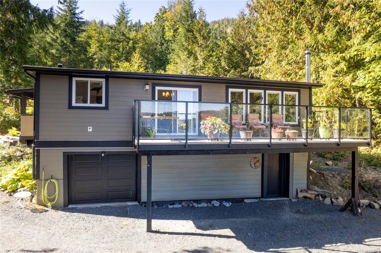 2180 South Lake Rd, Qualicum Beach, BC