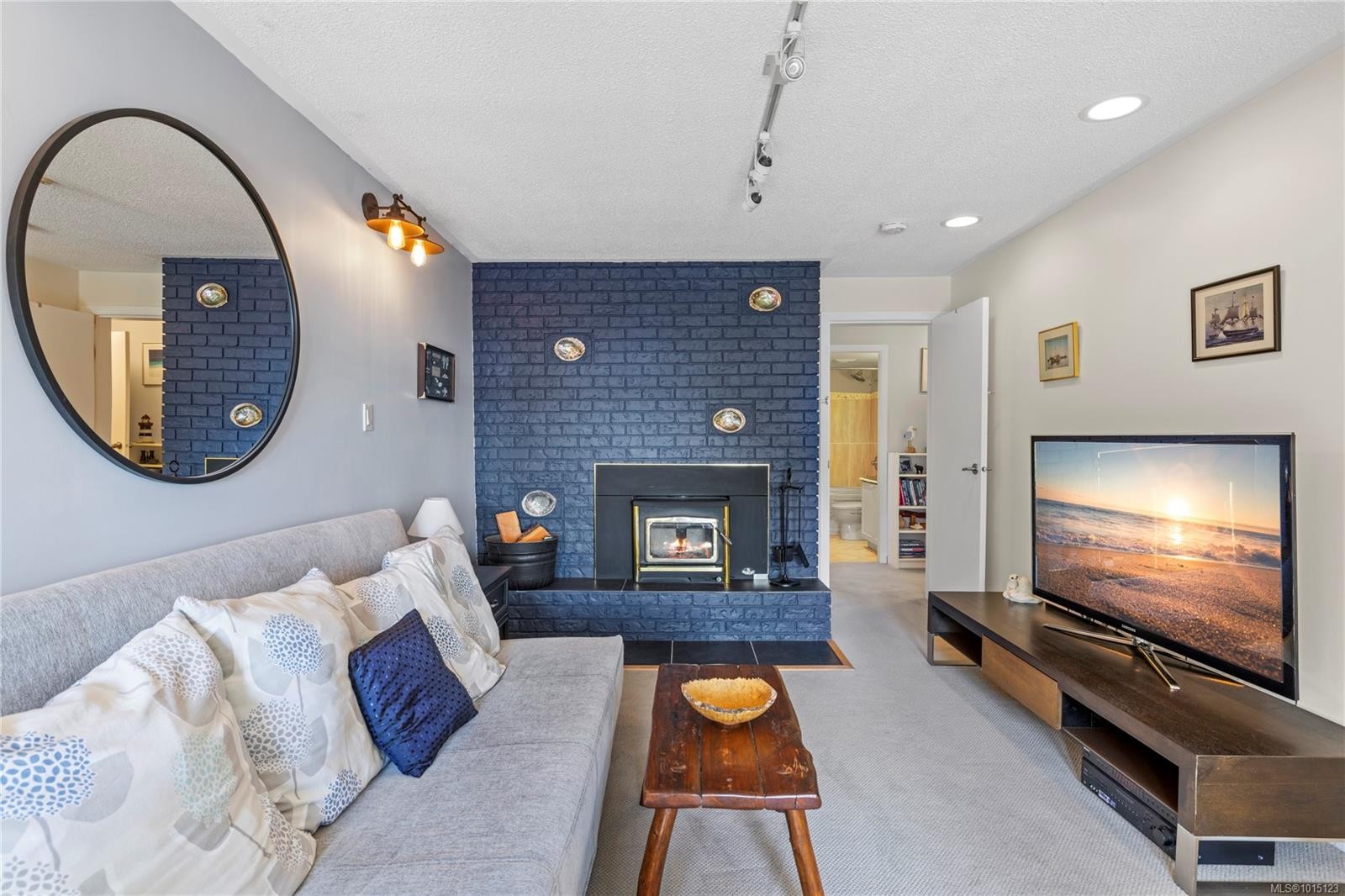 2530 Spring Beach Dr, Gabriola Island, BC